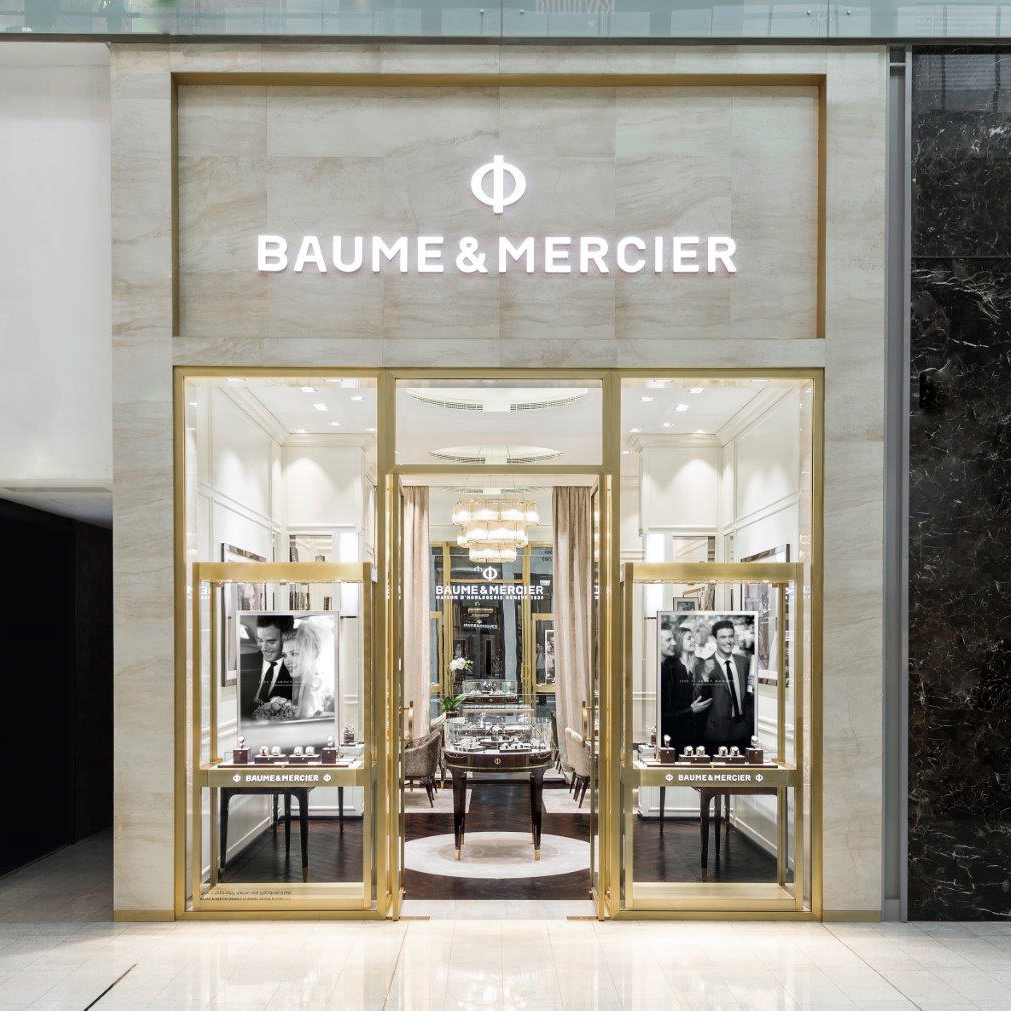 Baume & Mercier-Watches-Boutique-Dubai Mall-Retail-watch display-window-POS material-backwall-decoration concept
