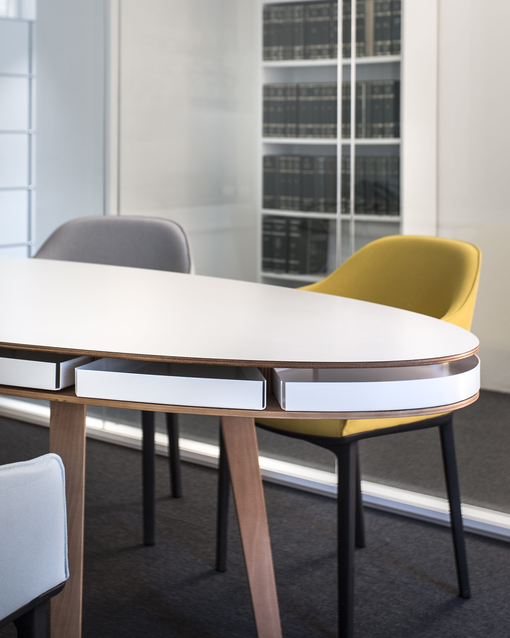 Lawyer's office-Geneva-Architecture-Design-Xpand tables