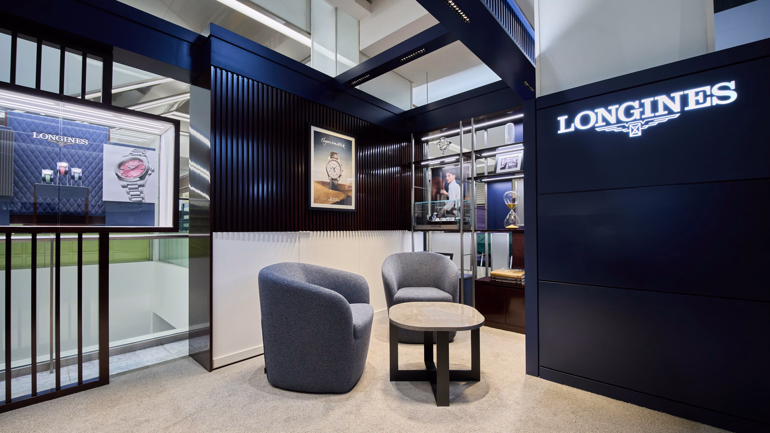 Longines-Shop in shop-Retail-Display-watch stand-counter-window-backwall-deployment